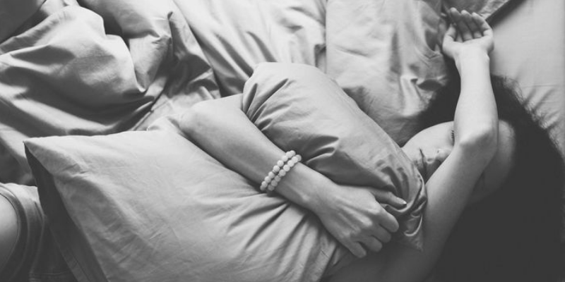 Cách ứng xử khi mơ thấy người thân đã mất